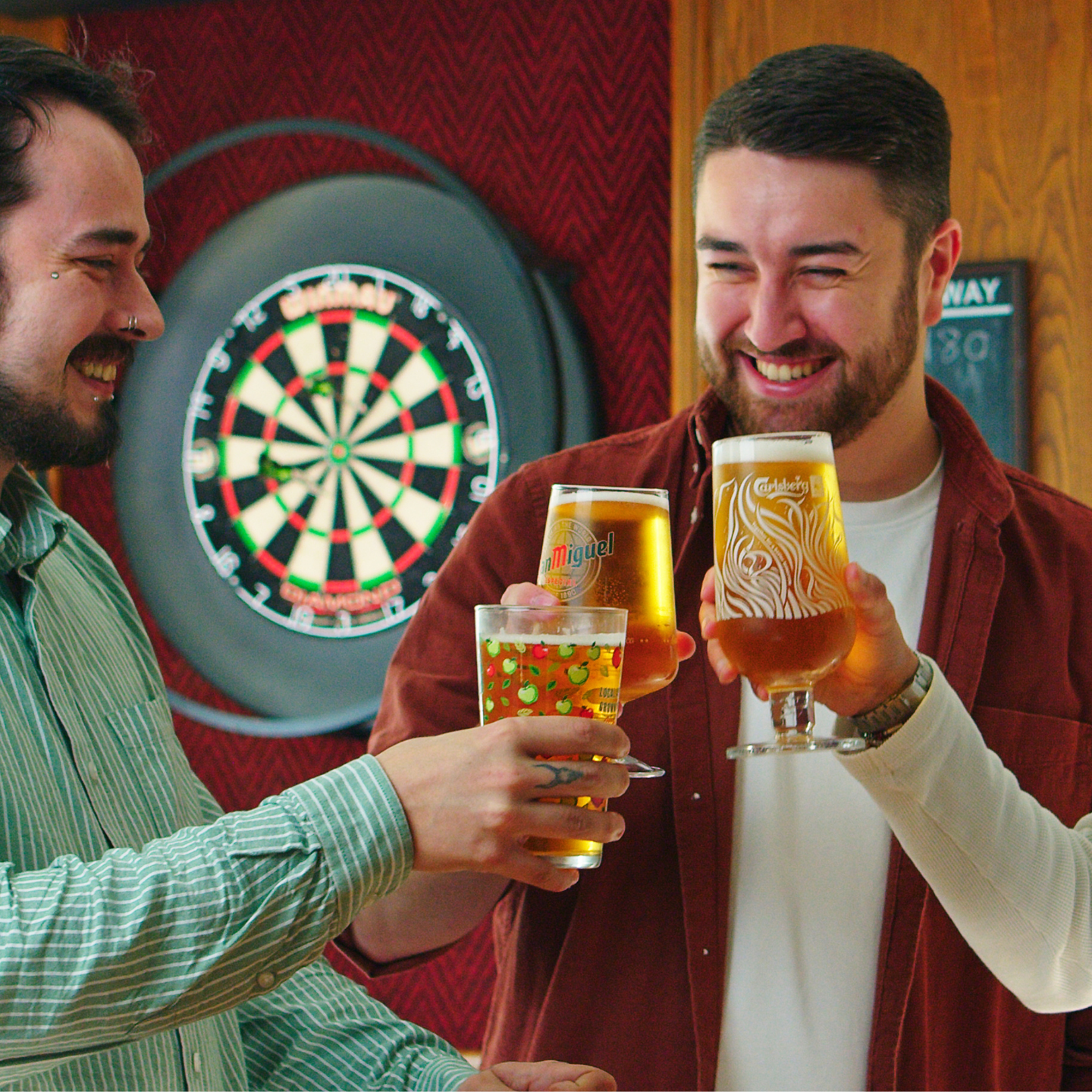 Raise a glass This Father's Day at The Plough Inn in Horninglow!